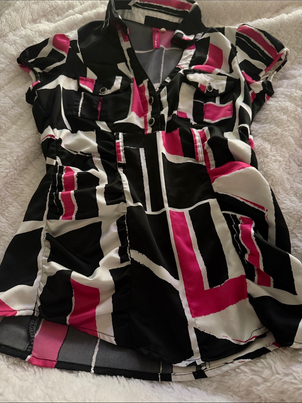 HeartSoul Black White and Hot Pink Geometric Short-Sleeve Blouse